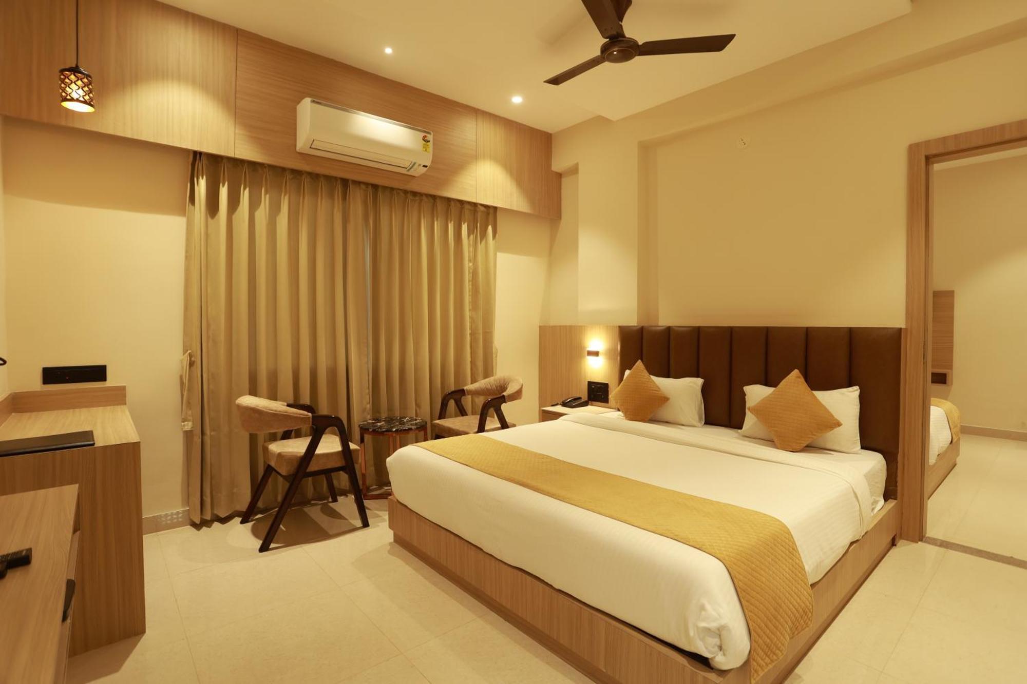 Hotel Taviral Regency Udaipur Kültér fotó