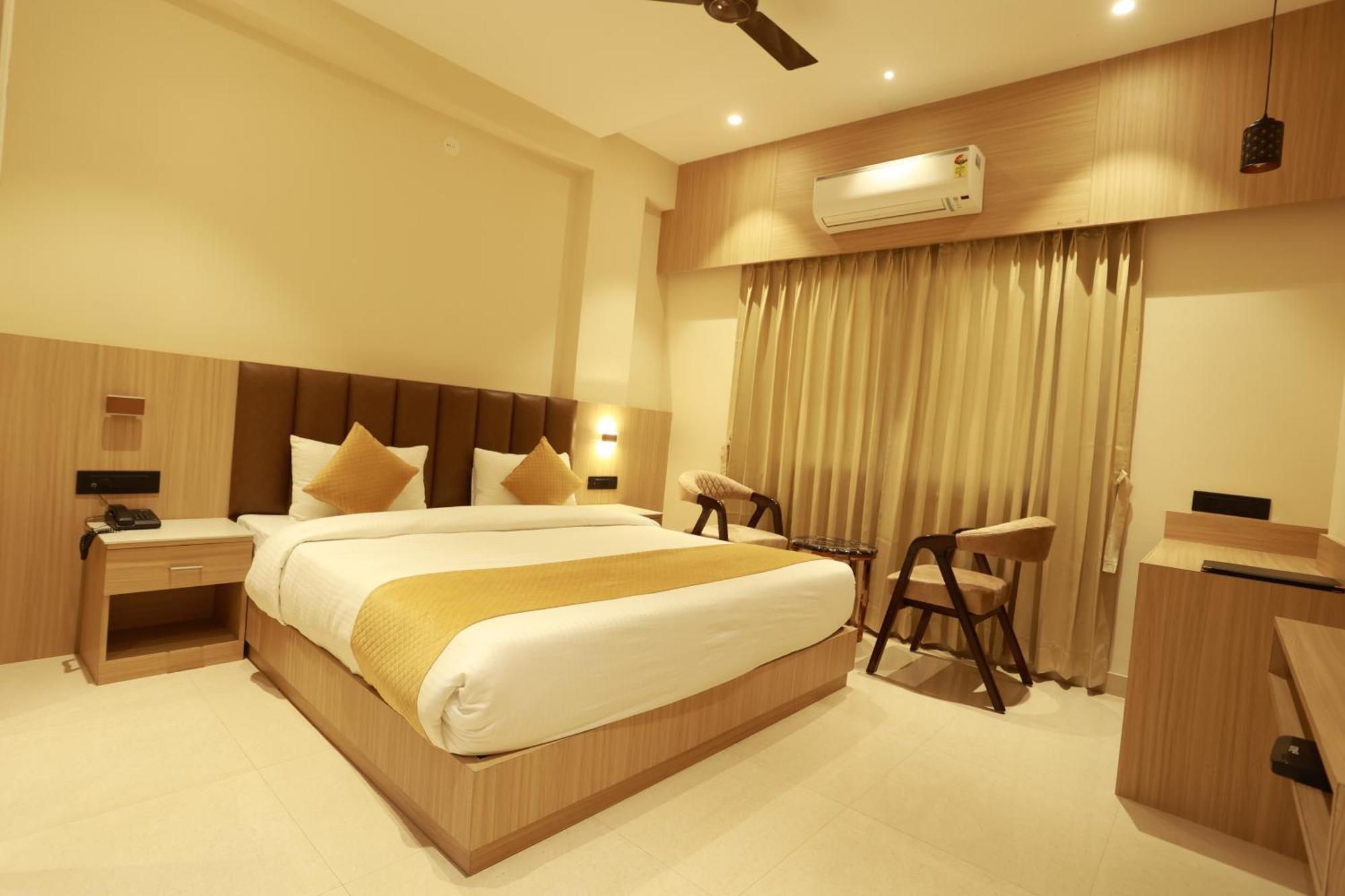 Hotel Taviral Regency Udaipur Kültér fotó