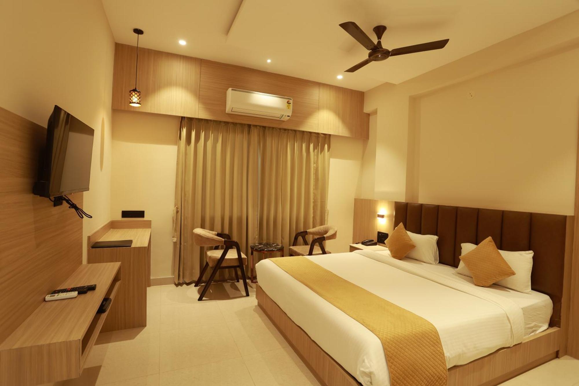 Hotel Taviral Regency Udaipur Kültér fotó