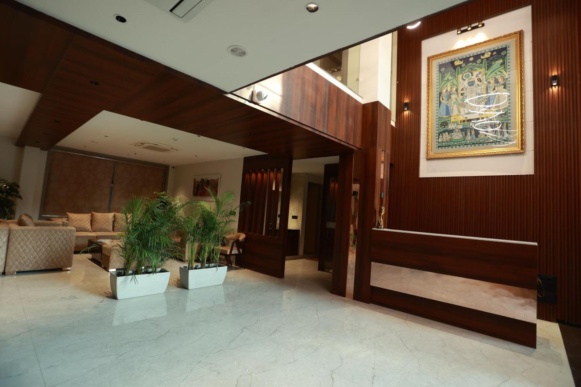Hotel Taviral Regency Udaipur Kültér fotó